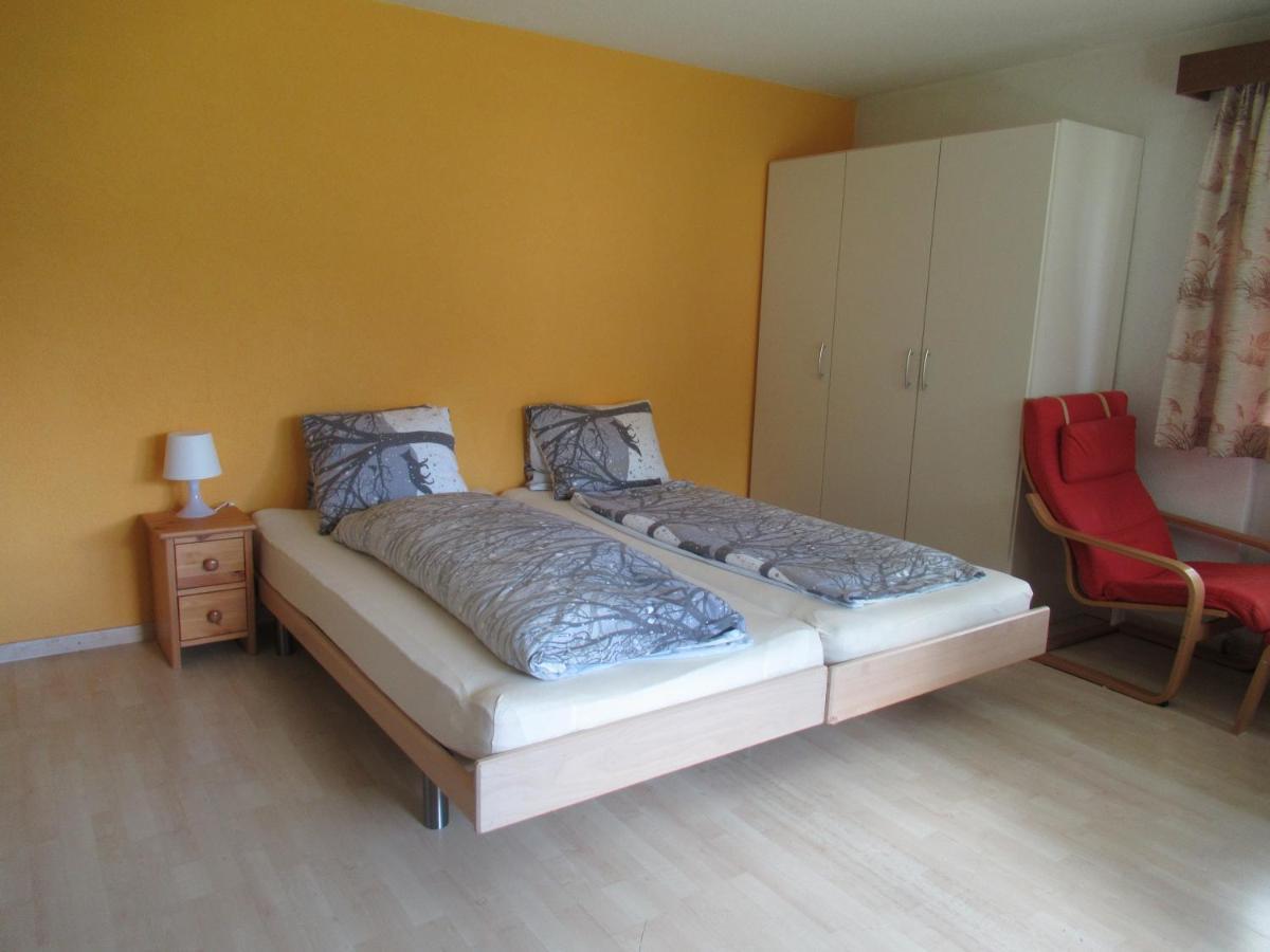 Free Cable Car & Bus In The Summer Haus L'Oree Saas-Grund Zimmer foto
